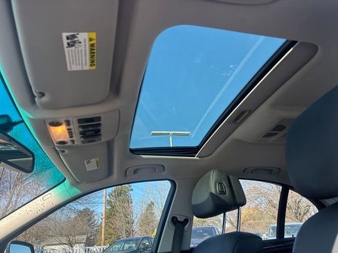 Used 2010 BMW 535i xDrive Sedan image 17