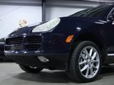 Used 2004 Porsche Cayenne S image 5