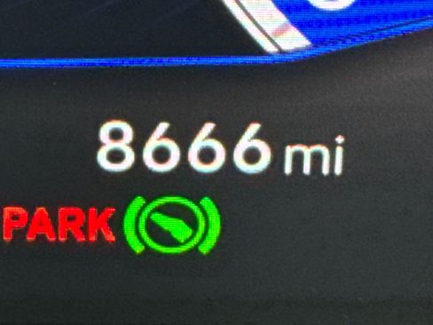 Certified 2024 Volkswagen Tiguan S image 17