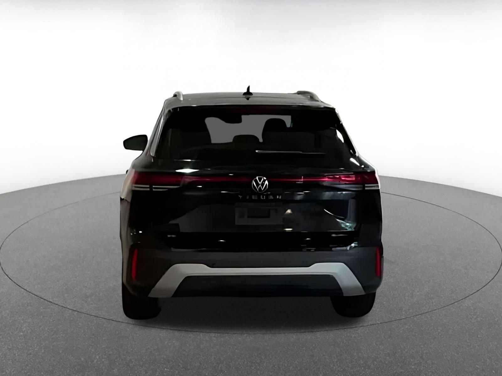 Used 2026 Volkswagen Tiguan SE AWD/4WD image 10