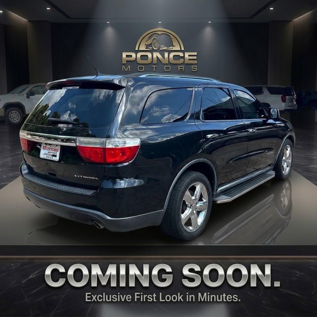 Used 2013 Dodge Durango Citadel RWD image 3