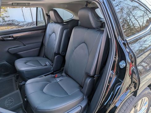 New 2026 Toyota Highlander Platinum AWD/4WD image 20
