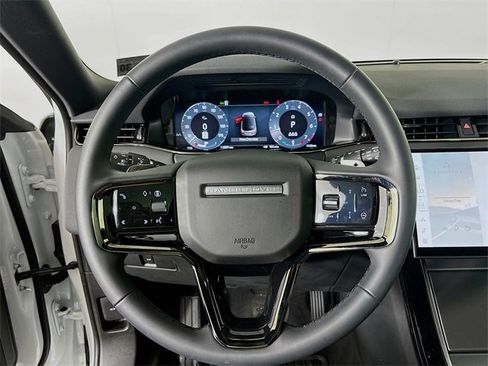 Used 2026 Land Rover Range Rover Evoque S image 12