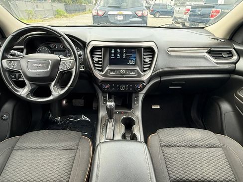 Used 2017 GMC Acadia SLE w/ Driver Alert Package I AWD/4WD image 3