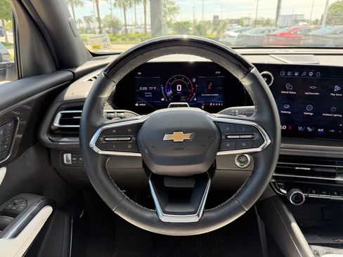 Used 2025 Chevrolet Traverse High Country w/ LPO, Floor Liner Package FWD image 13