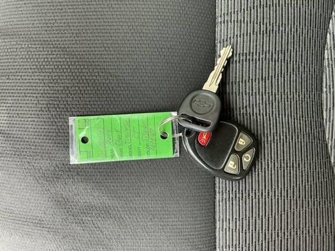 Used 2014 Chevrolet Traverse LT FWD image 27