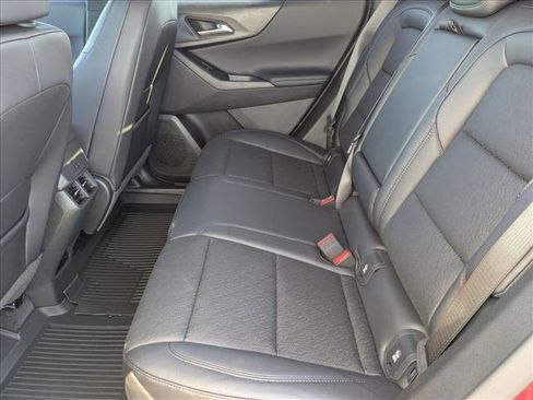 New 2026 Chevrolet Equinox LT w/ Convenience Package II FWD image 14