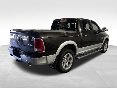 Used 2017 RAM 1500 Laramie AWD/4WD image 9