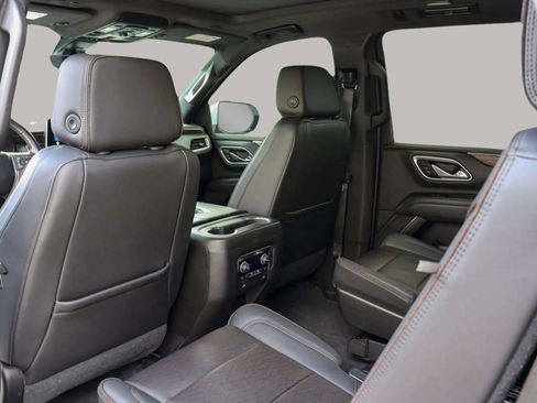 Used 2021 Chevrolet Tahoe High Country w/ Premium Package image 23