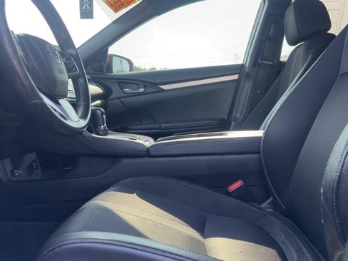 Used 2021 Honda Civic Sport image 8
