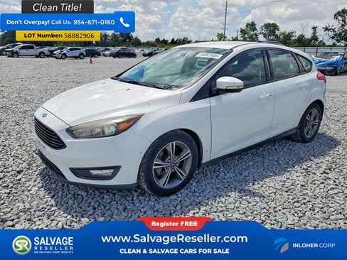 Used 2016 Ford Focus SE FWD image 1