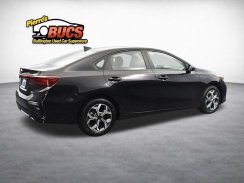 Used 2021 Kia Forte LXS FWD image 4