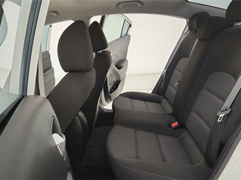 Used 2017 Kia Forte LX image 24