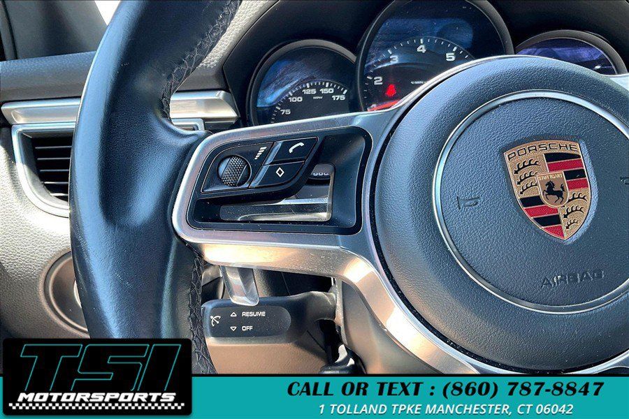 Used 2018 Porsche Macan AWD/4WD image 18