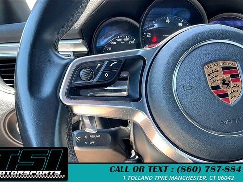 Used 2018 Porsche Macan AWD/4WD image 18