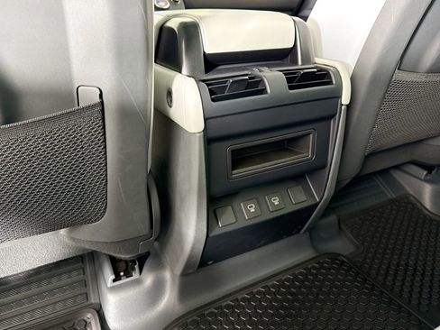 Used 2025 Land Rover Defender 110 X-Dynamic SE AWD/4WD image 16