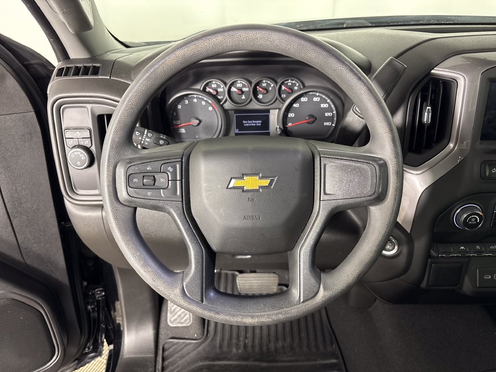 Used 2022 Chevrolet Silverado 1500 Custom RWD image 16