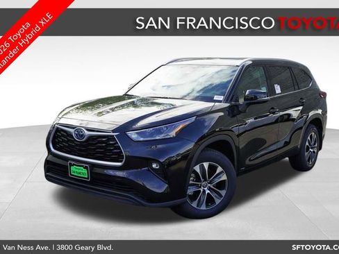 New 2026 Toyota Highlander XLE image 1