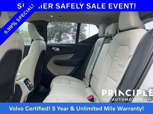 Certified 2023 Volvo XC40 B4 Plus FWD image 34