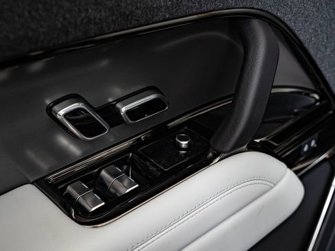 New 2026 Land Rover Range Rover Sport SE AWD/4WD image 27