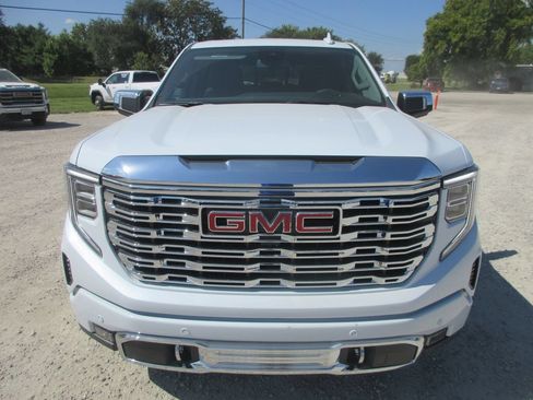 New 2026 GMC Sierra 1500 Denali AWD/4WD image 13