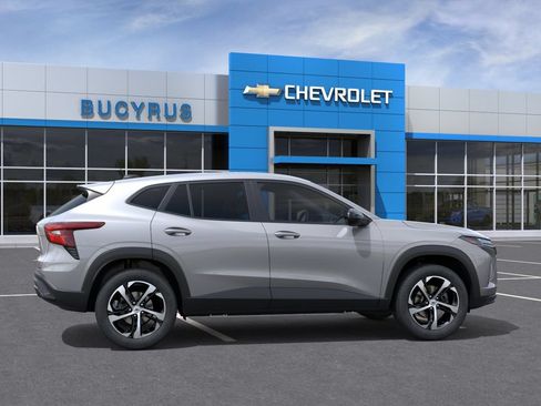 New 2026 Chevrolet Trax RS FWD image 5