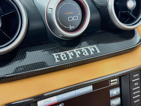 Used 2017 Ferrari California T RWD image 36