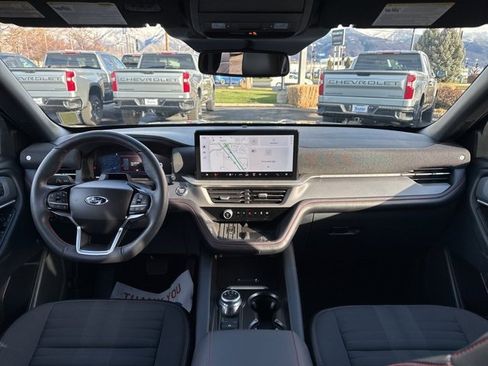 Used 2025 Ford Explorer ST-Line w/ Premium Package image 14