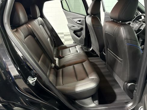 Used 2024 Buick Envista Sport Touring w/ Convenience I Package FWD image 18
