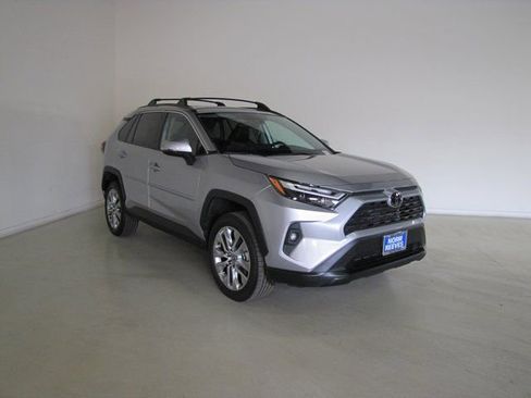 Used 2024 Toyota RAV4 XLE Premium image 3