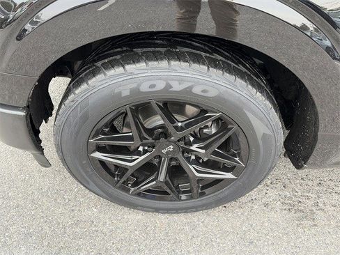 Used 2024 Ford F150 XL image 9