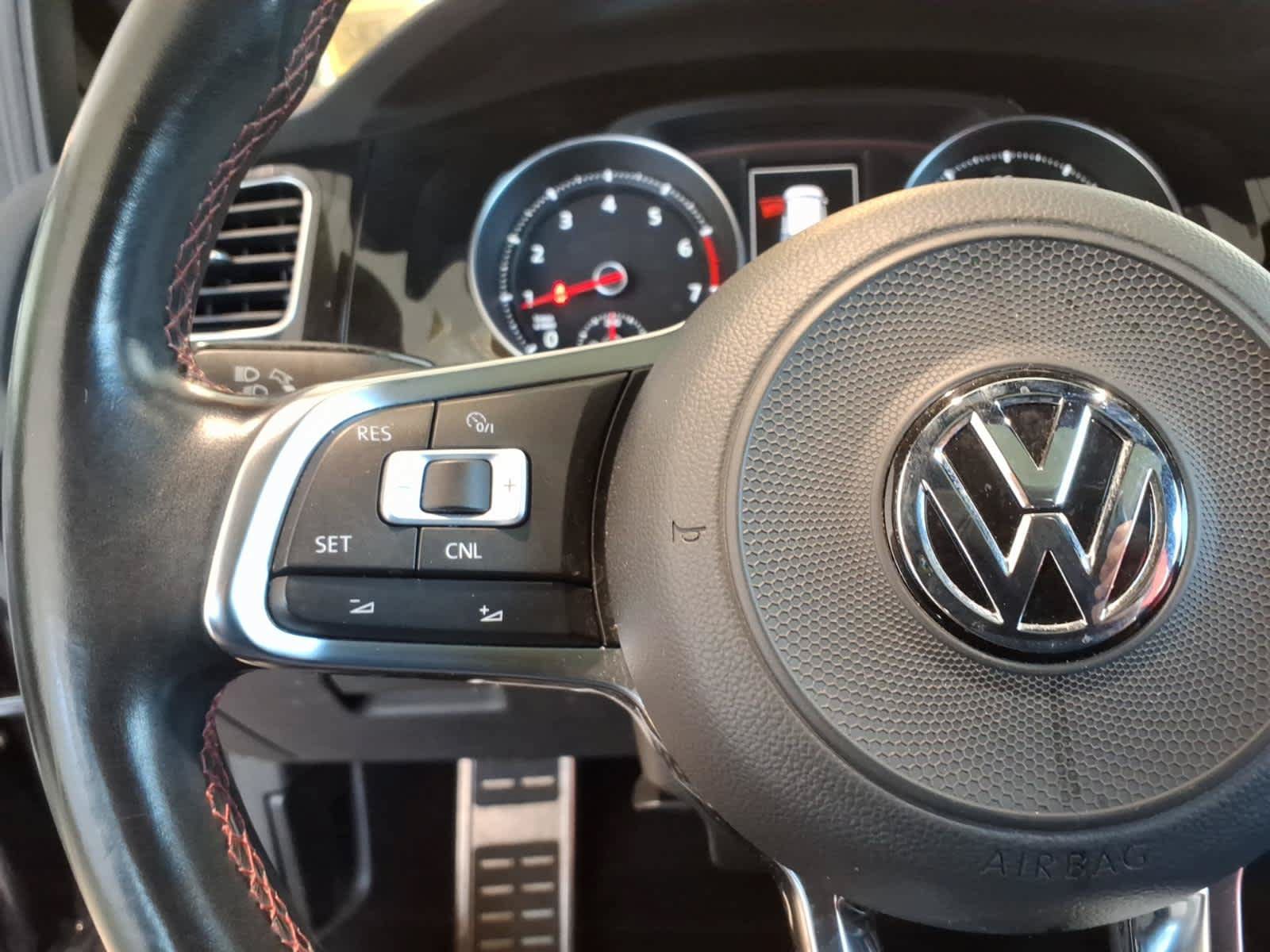 Used 2018 Volkswagen GTI SE w/ SE Leather Package FWD image 19