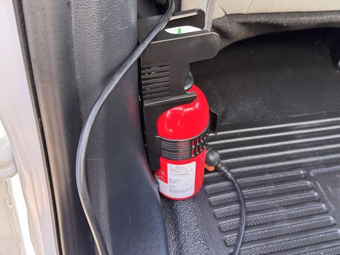 Certified 2022 Ford F550 4x4 Crew Cab Super Duty w/ Power Equipment Group image 21