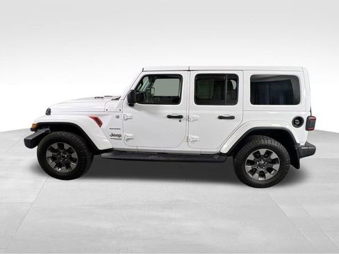 Used 2018 Jeep Wrangler Unlimited Sahara w/ Uconnect 4C Nav & Sound Group AWD/4WD image 7