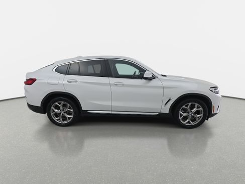 Used 2022 BMW X4 xDrive30i w/ Parking Assistance Package image 2