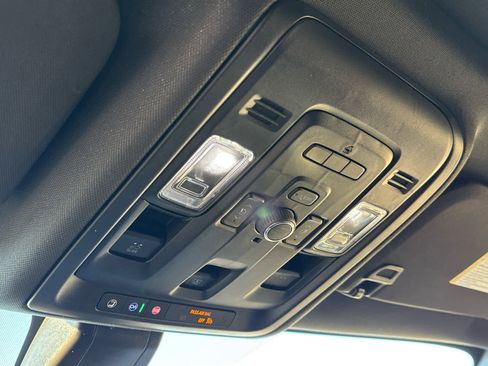 Certified 2022 Chevrolet Suburban RST image 20