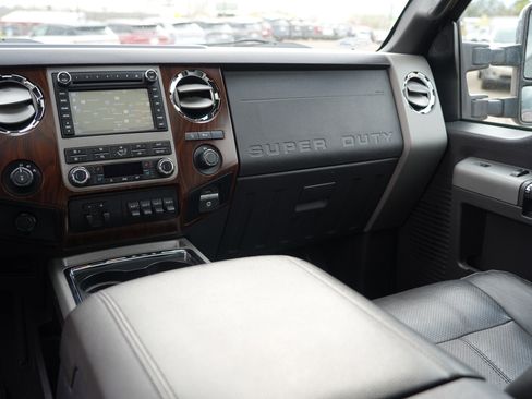 Used 2011 Ford F350 Lariat w/ Lariat Ultimate Pkg AWD/4WD image 25