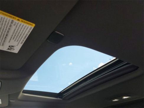 Used 2024 GMC Sierra 1500 AT4 w/ AT4 Preferred Package image 19