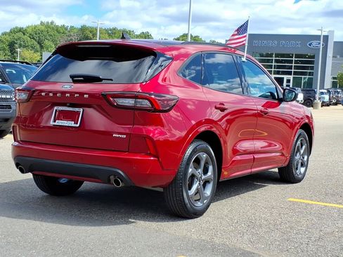 Certified 2024 Ford Escape ST-Line w/ Tech Pack #1 AWD/4WD image 7