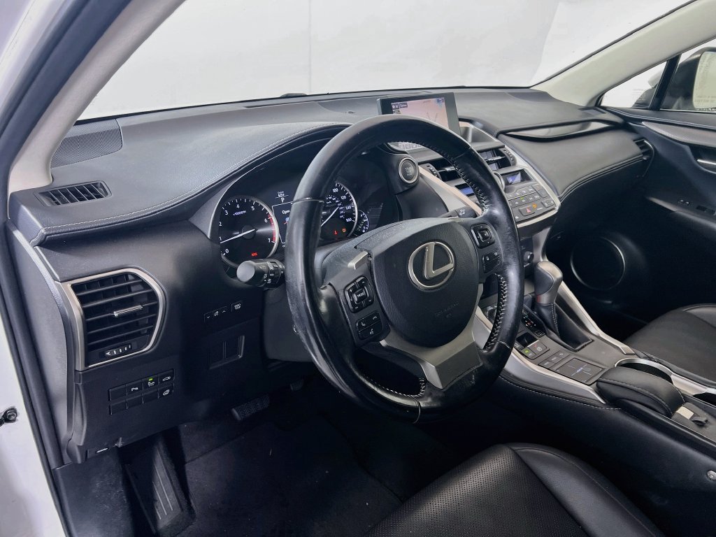 Used 2017 Lexus NX 200t FWD image 4