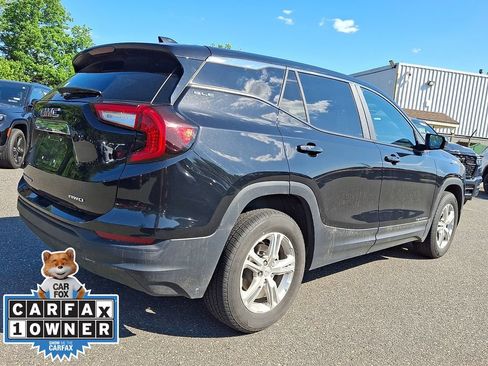 Used 2024 GMC Terrain SLE AWD/4WD image 6
