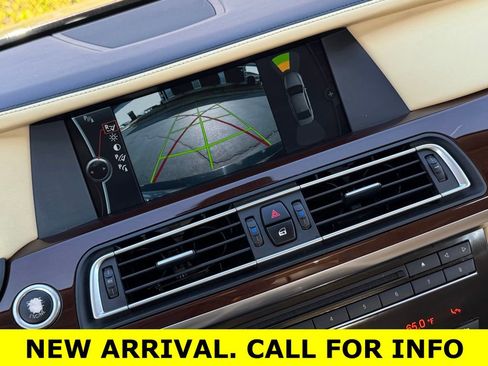 Used 2011 BMW 750Li w/ Luxury Rear Seating Pkg image 28
