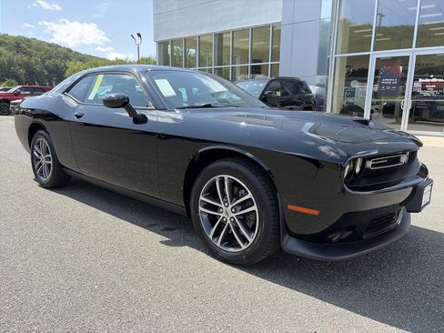 Used 2019 Dodge Challenger GT w/ Plus Package AWD/4WD image 9