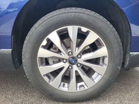 Used 2017 Subaru Outback 2.5i Touring image 15