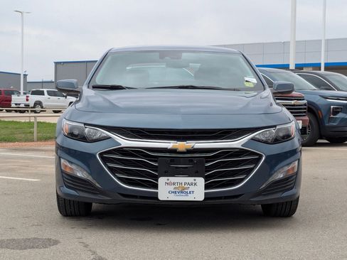 Used 2025 Chevrolet Malibu LT image 8