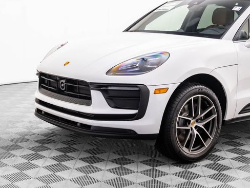 New 2026 Porsche Macan image 38