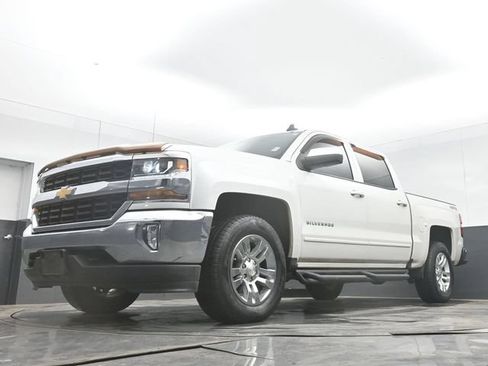 Used 2018 Chevrolet Silverado 1500 LT w/ All Star Edition AWD/4WD image 39