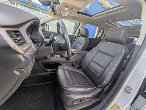 Used 2020 GMC Acadia Denali w/ Denali Ultimate Package image 25