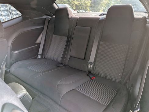 Used 2015 Dodge Challenger R/T w/ Quick Order Package 28B R/T image 18