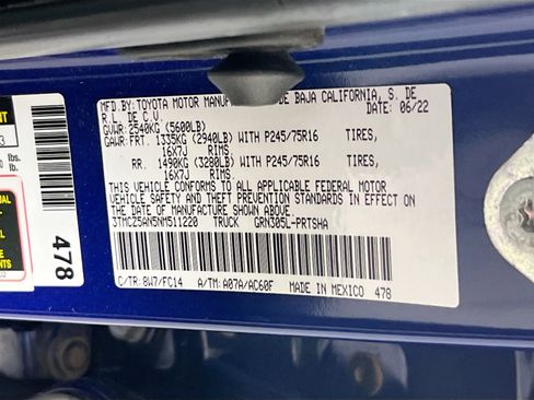 Used 2022 Toyota Tacoma SR5 w/ Technology Package image 29